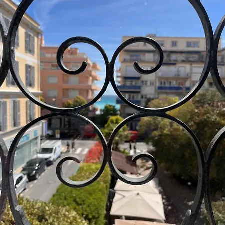 Hotel De Londres