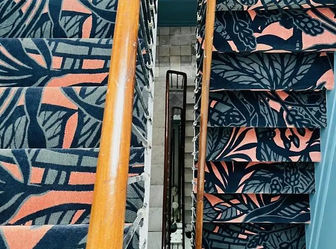 دي لوندريه فندق