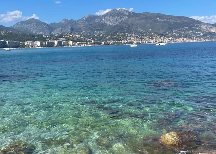 دي لوندريه مينتون