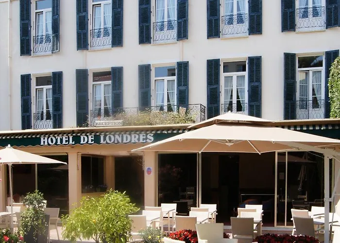 فندق دي لوندريه 3*